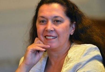 На вниманието на здравния министър: Д-р Румяна Тодорова работи на 5 места, от които прибира незаконно пари от клас прослужено…