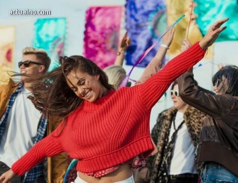 Офис парти: Какъв аутфит да изберем