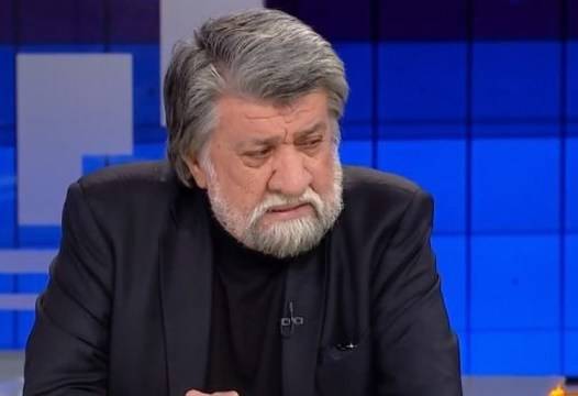 Вежди Рашидов изригна срещу „Шоуто на Слави“: Липсва му само песента „Няма такава държава”!