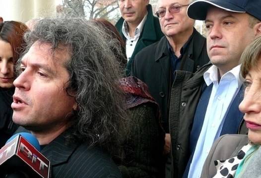 Сценарист на Слави изригна след фиаското с Бойко: Има защо да ви е страх!