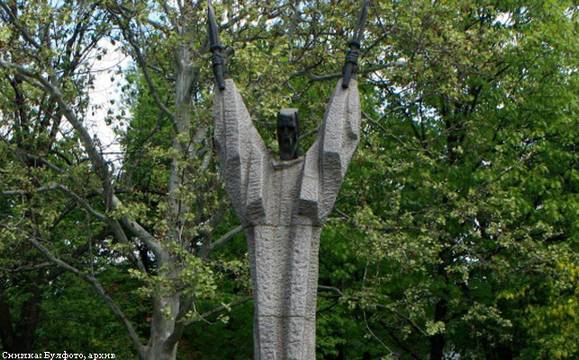 Почитаме Свети Климент Охридски