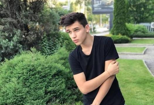 ТОЙ е син на бургаска проститутка и затворник, историята му ще ви спре дъха, ние останахме без думи, а вие?