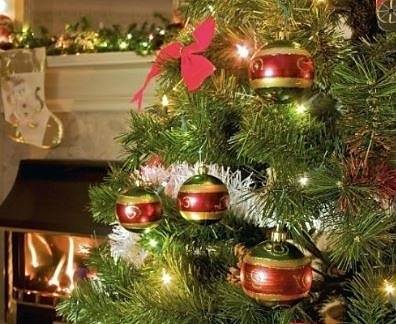 Kолко пари даваме за изкуствена коледна елха и кои са най-търсени?