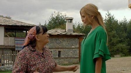 Анелия с роля в сериала „Скъпи наследници“ (СНИМКИ)