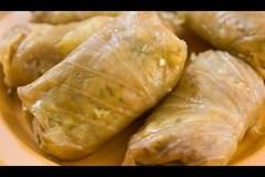 Постни сарми с кисело зеле за Бъдни вечер