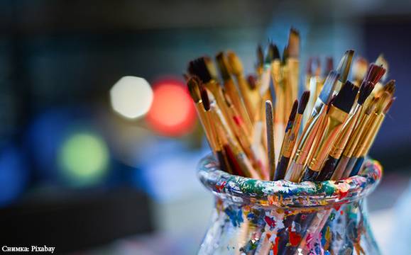 Вижте какво предлагат художествените галерии в Бургас през месец декември