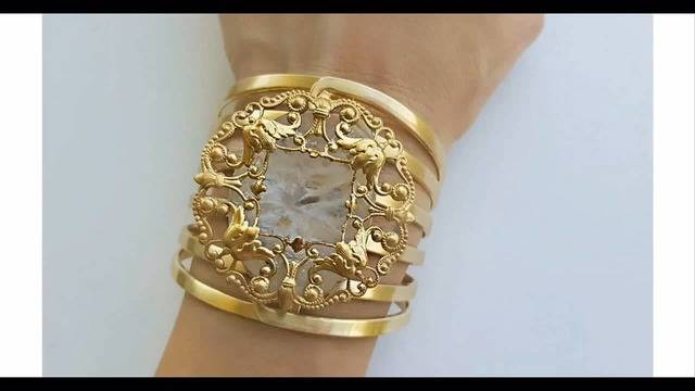 10-те топ луксозни подаръка за Коледа и Нова Година с луксозни гривни и стилни бижута