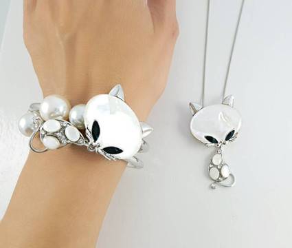 10 сребърни идеи за луксозен подарък с бижута за Коледа и Нова година