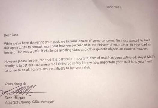 Малко момченце написа писмо до мъртвия си баща! Отговорът, който получи, разплака цялата мрежа (СНИМКИ)