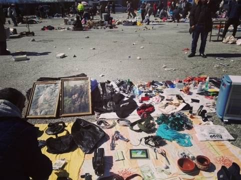 Той си купи вехта снимка от битака за жълти стотинки! Целият му живот се преобърна, ето снимки! Няма да повярвате какво му се…