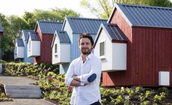 За пример! Бизнесмен построи цяло село за бездомни (снимки)