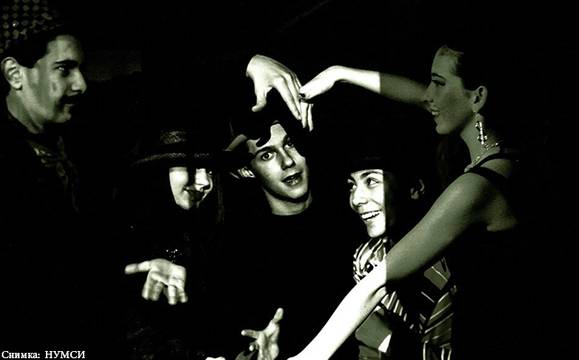 Талантите на НУМСИ ни задават „20 въпроса за… Бургас“