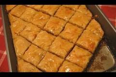 Баклава с орехи