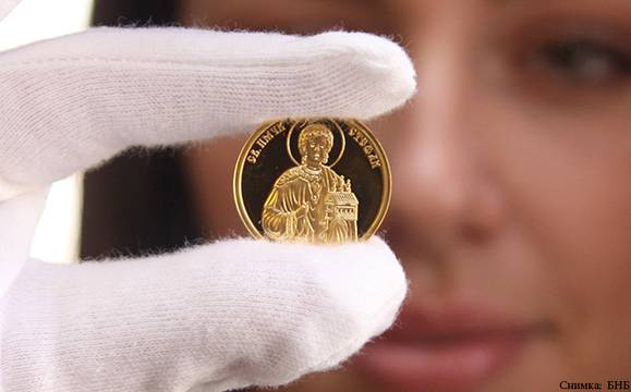 БНБ пуска в обращение златна възпоменателна монета „Св. Първомъченик Стефан“