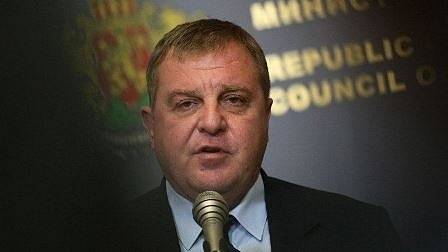 Каракачанов заплаши членството на Македония в НАТО и ЕС