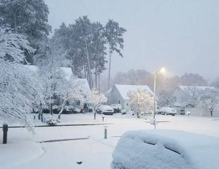 Снежна буря в САЩ: Отмениха 1400 полета в Северна Каролина