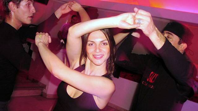 Зората на латиното в България и „Салса докторите“