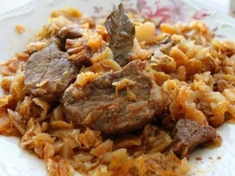 Свинско със зеле