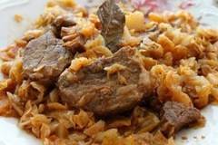 Свинско със зеле