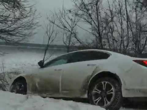 КОЛА СЕ ЗАБИ В ДЪРВО ПО ПЪТЯ ДОБРИЧ-ВАРНА