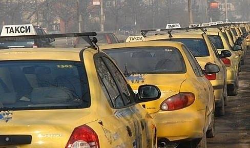 Въвеждат минимална цена за таксиметров превоз в София