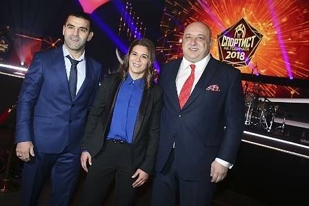 Световната шампионка по борба Тайбе Юсеин е „Спортист на годината“ (СНИМКИ)