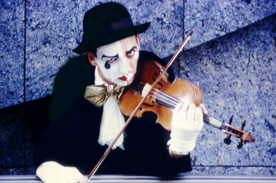 Невена Коканова го открива преди Спилбърг