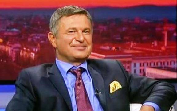 Милен Цветков се върна към месарството