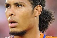 Пол Джойс от „Дъ Таймс“: Четиримата елитни централни защитници, които „Ливърпул“ наблюдаваха, преди да подпишат с Върджил ван…