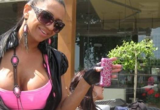 Анита Мейзер се моли да отърве пандиза! Започва нов бизнес