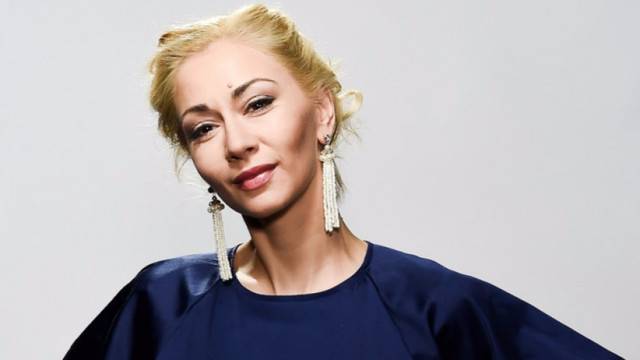 Ето защо Нети си обръснала главата и припадала