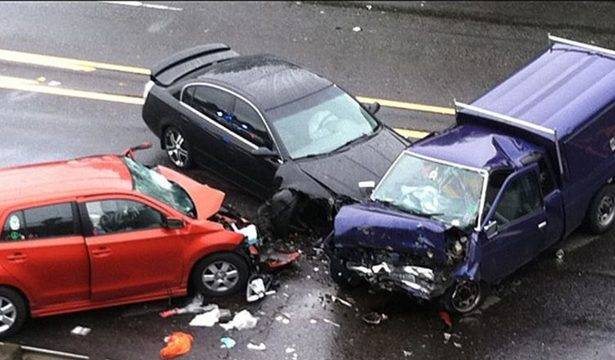 4 момчета умират в тежка катастрофа, но когато полицаите отварят багажника, не мога да повярват на очите си!