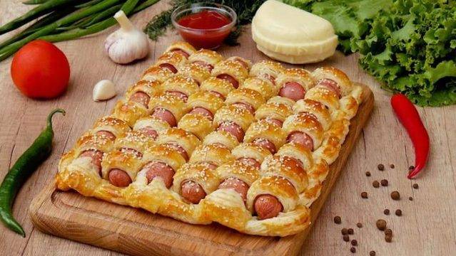 Става за закуска, когато нямаме нищо в хладилника, за вечеря набързо пак го спретвам и за обяд е чудна идея