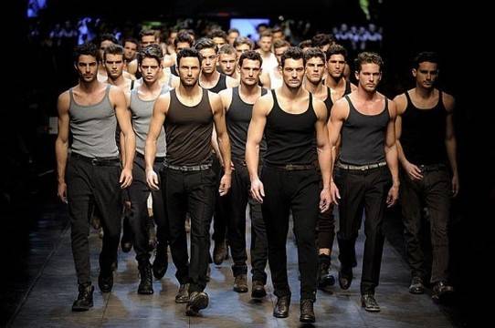 Да пием за мъжете по потници! – изкуството на хубавия тост