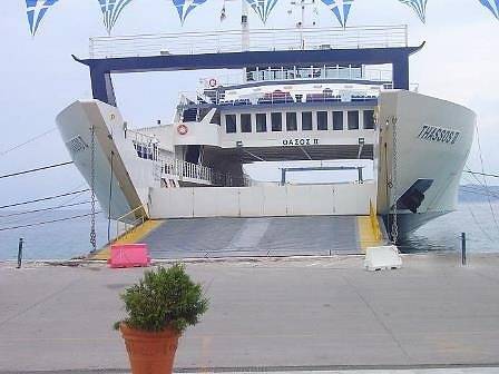 Десетки българи останаха блокирани на остров Тасос