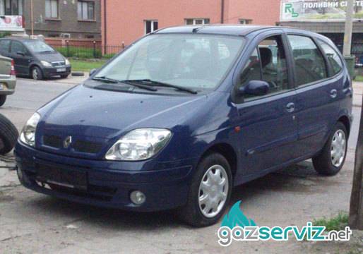 Renault Scenic с газова уредба Agis