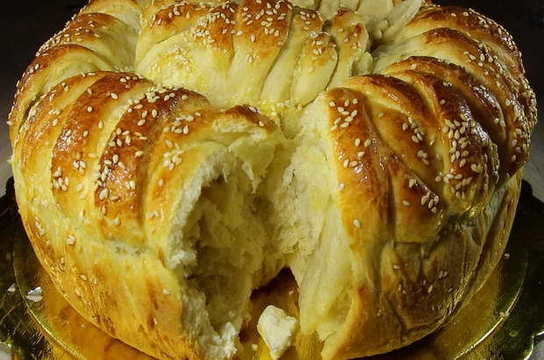 Най-вкусната питка „Пухкавелка“ се прави по тази рецепта! (ВИДЕО)