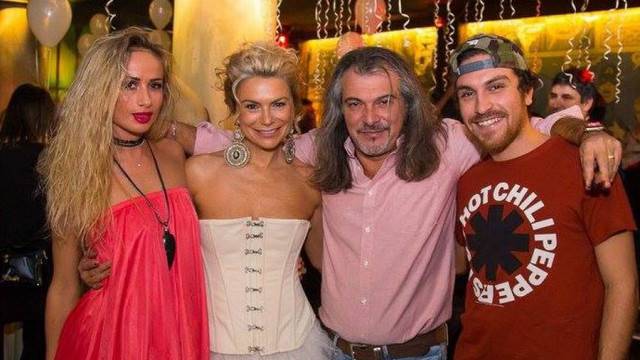 Снахата на Маги Халваджиян влуди мрежата с мръснишка СНИМКА