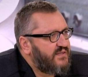 Съдебна гилотина виси над Мартин Карбовски