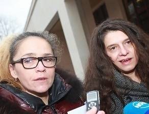 Пасквил в стил „Станко да дойде“ разиграват Иванчева и Петрова