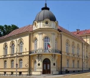 «Академици-на куки преди изборите! Защо мълчахте до днес? »