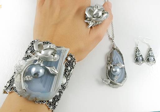 8 идеи за кажеш обичам те с бижута от модна колекция Свети Валентин 2019