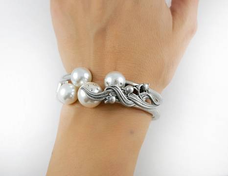 Сребърна колекция гривни за Свети Валентин и луксозни подаръци за жени