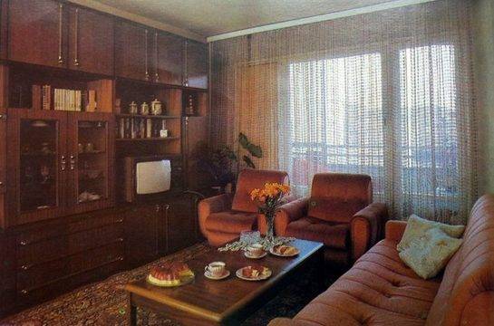 Колко „лошо“ живяхме по времето на Живков