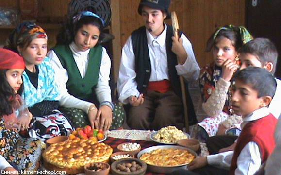 Ромите празнуват Банго Васил