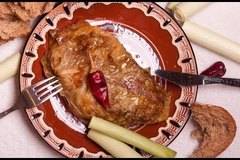 Сочни Пържоли в зелев лист