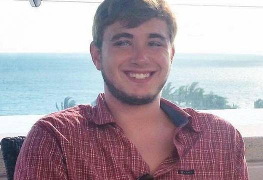 Ще ви настръхнат косите! Охранителна камера запечата ясно призрак на момче, починало преди две години (СНИМКИ)