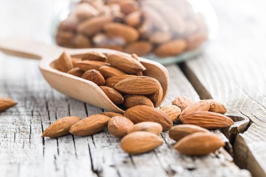 Превенция на остеопороза с подходящи храни