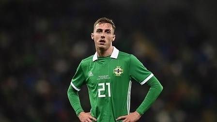 Национал на Северна Ирландия мастурбира на улицата (СНИМКИ)