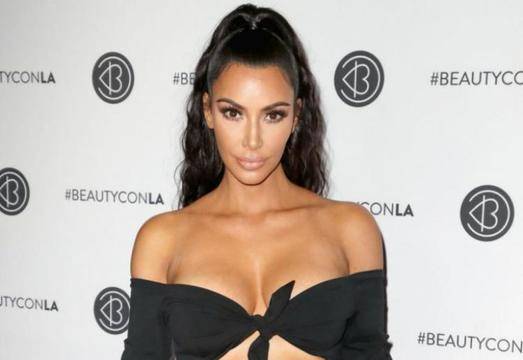 Ким Кардашиян направи нещо нечувано с усмивката си! (СНИМКА)